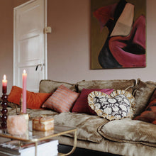 Charger l'image dans la galerie, Coussin en coton fait à la main - Forme de coeur avec motif floral - Oreiller coeur