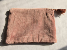 Charger l'image dans la galerie, Trousse de Rangement artisanal en Velours rose - 26x18cm