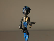 Charger l'image dans la galerie, Sculpture artisanal en bronze Femme qui lit avec son Enfant - Hauteur 24CM