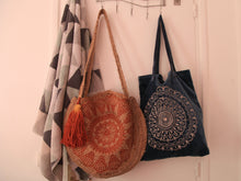 Charger l'image dans la galerie, Sac artisanal en jute 40*45cm